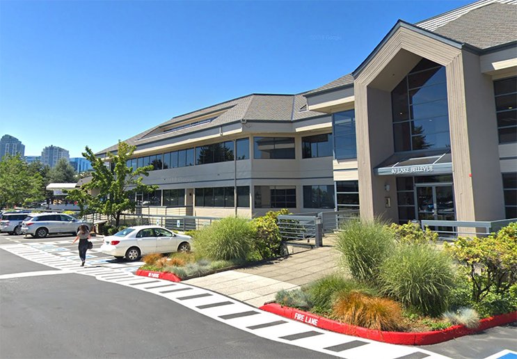 Office building at 40 Lake Bellevue, Bellevue WA